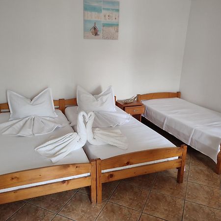 Casa Ellamy Otel Două Mai Dış mekan fotoğraf