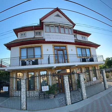 Casa Ellamy Otel Două Mai Dış mekan fotoğraf