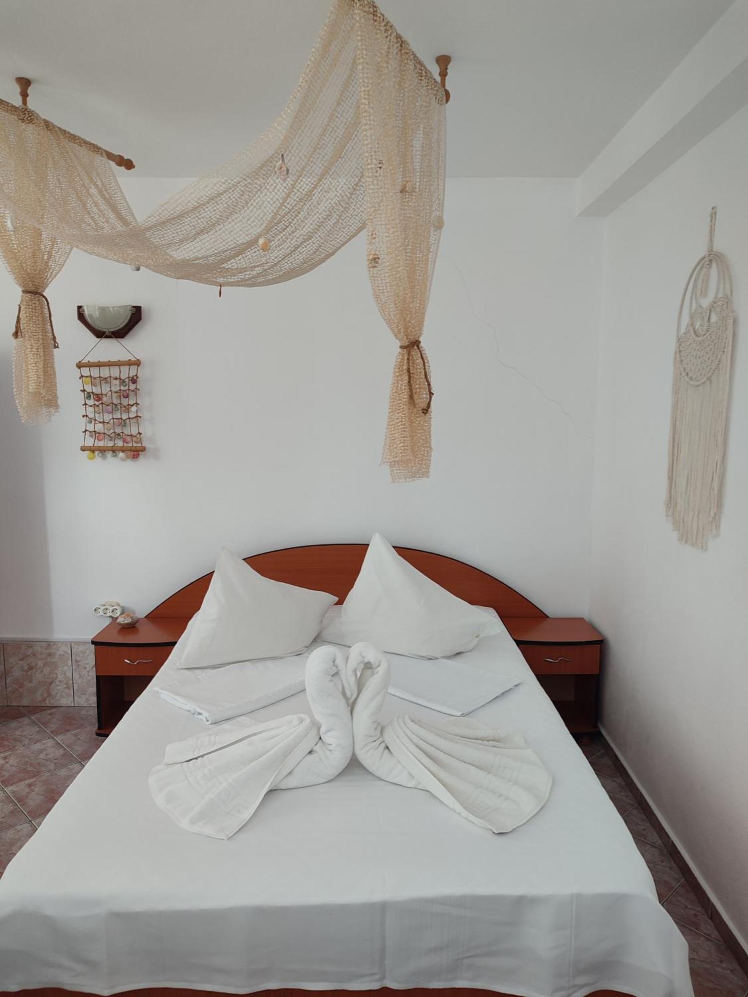 Casa Ellamy Otel Două Mai Dış mekan fotoğraf