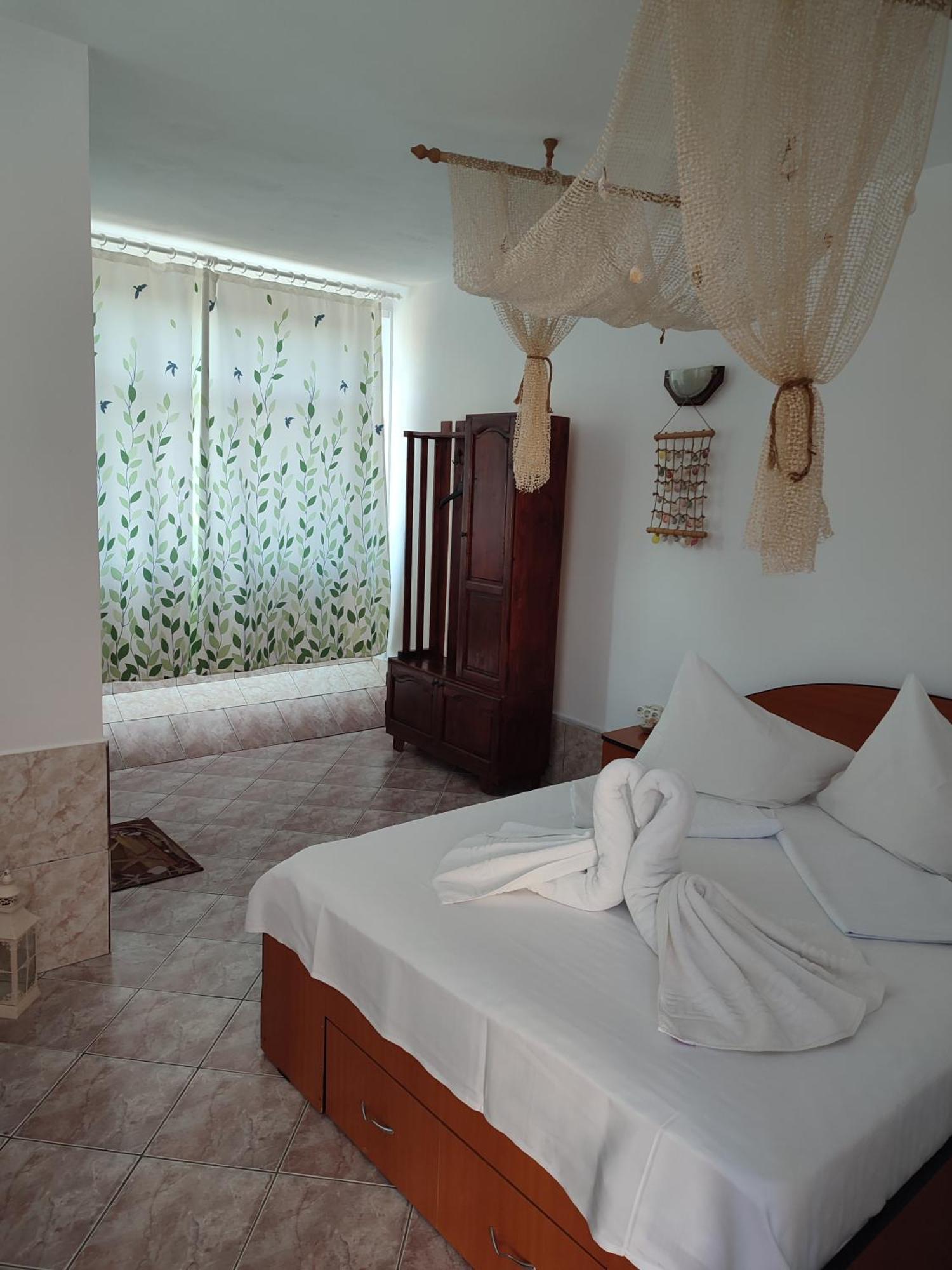 Casa Ellamy Otel Două Mai Dış mekan fotoğraf
