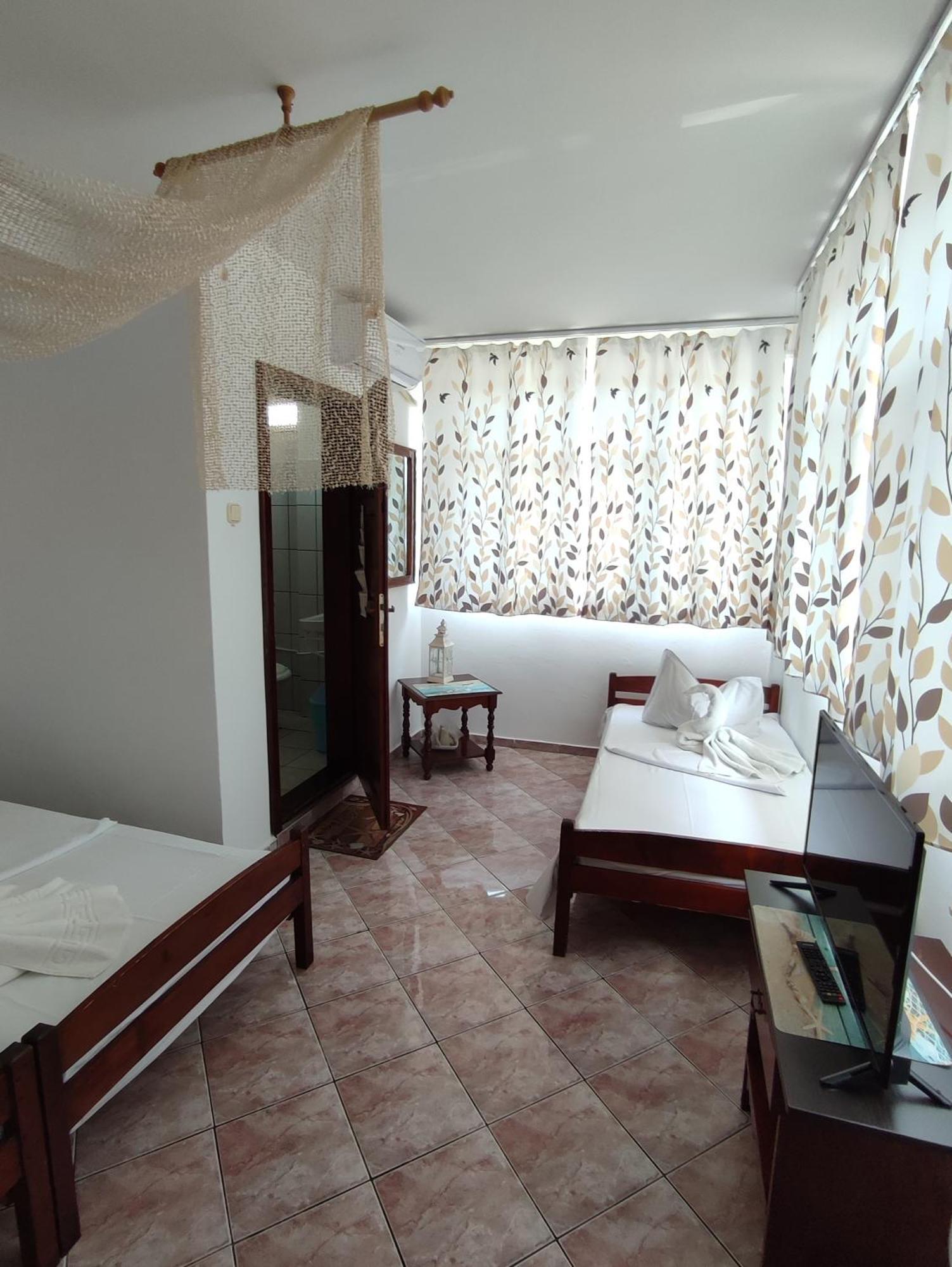 Casa Ellamy Otel Două Mai Dış mekan fotoğraf